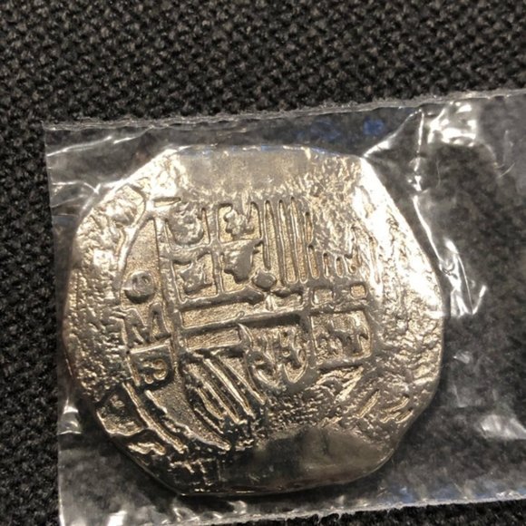 Disney Pirates of the Caribbean Watch - Picture 4 of 8